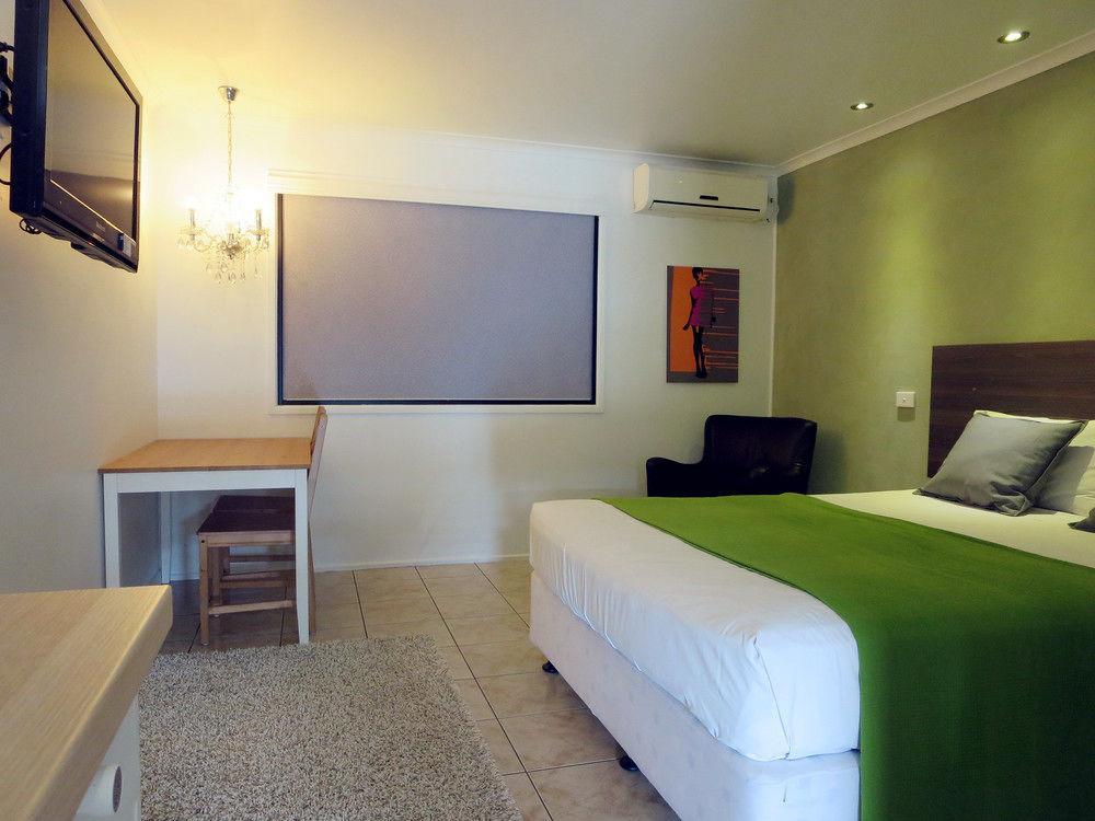 Galaxy Mackay Motor Inn Exterior foto